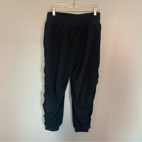 Athleta Joggers Altitude Lined in Black - Picture 5 of 6